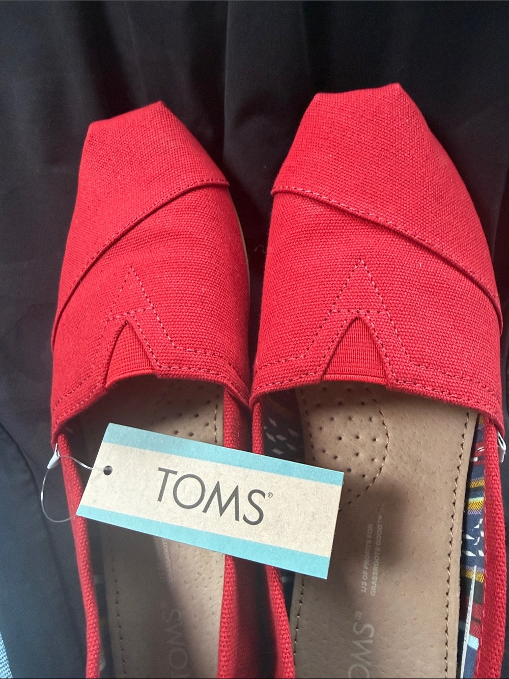 Toms Women's Classic Slip-On Canvas Flats - Red
